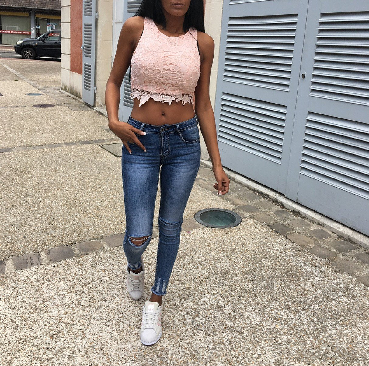 Crop Top Dentelle Modèle CINDY ROSE