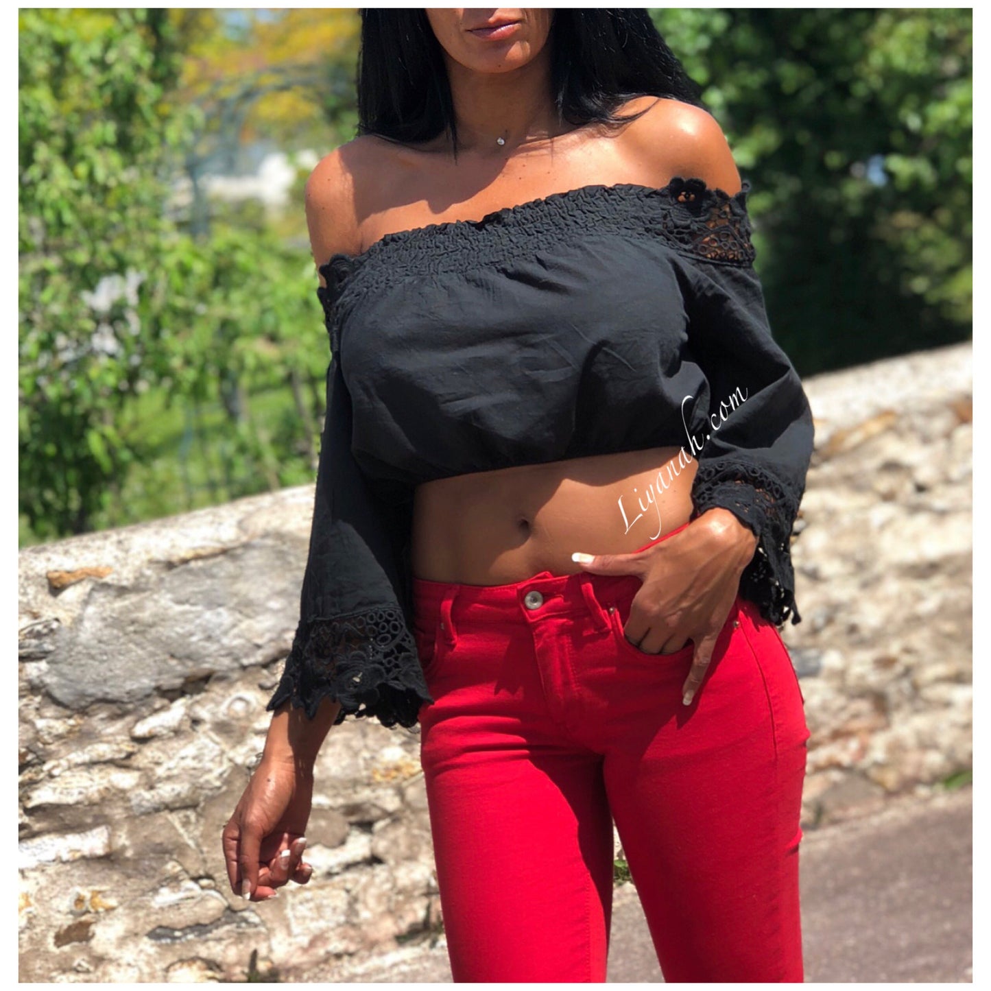 Crop Top Modèle SAFIA Noir, Blanc, Rouge ou Moutarde