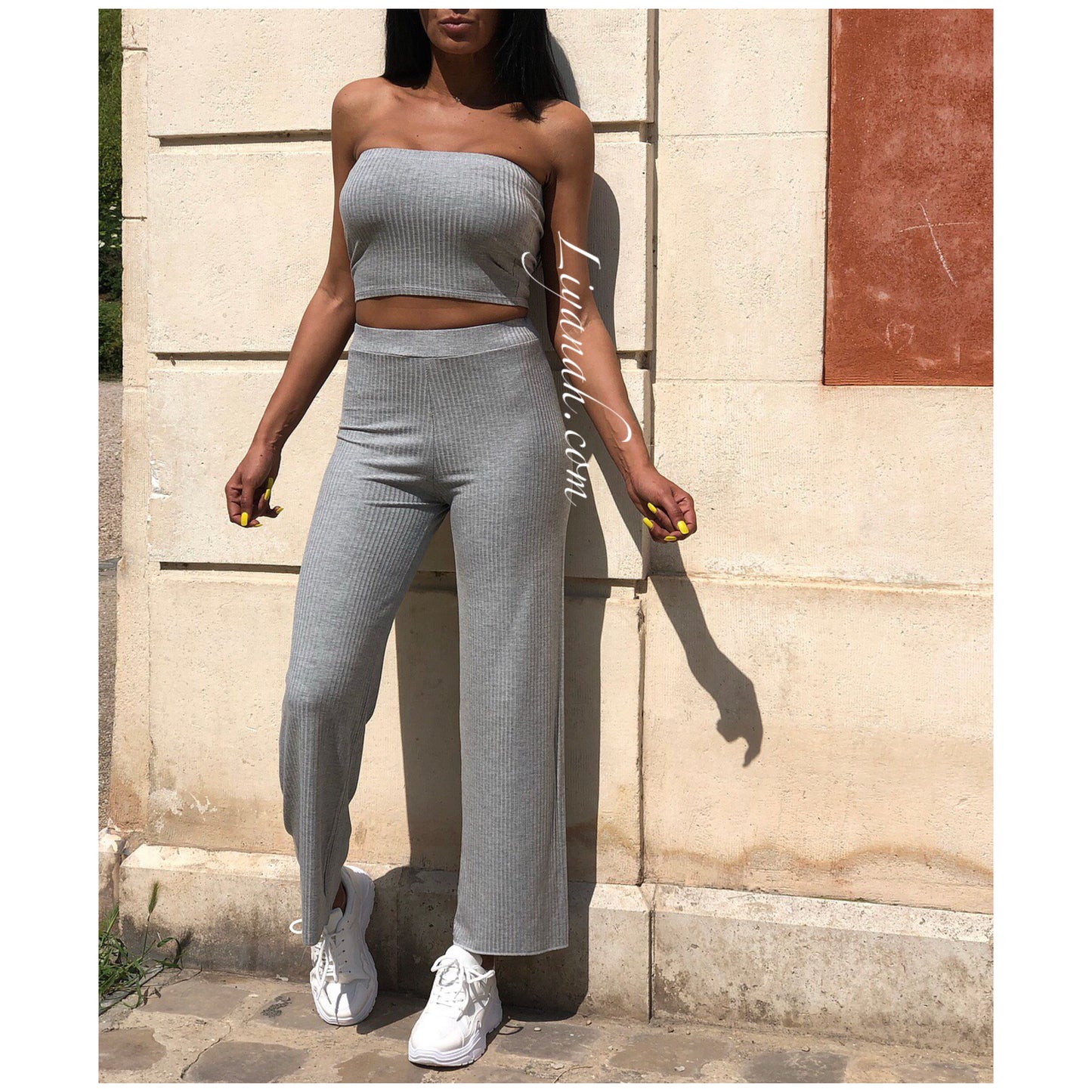 Ensemble Crop Top + Pantalon Modèle MAHORA / 7 couleurs