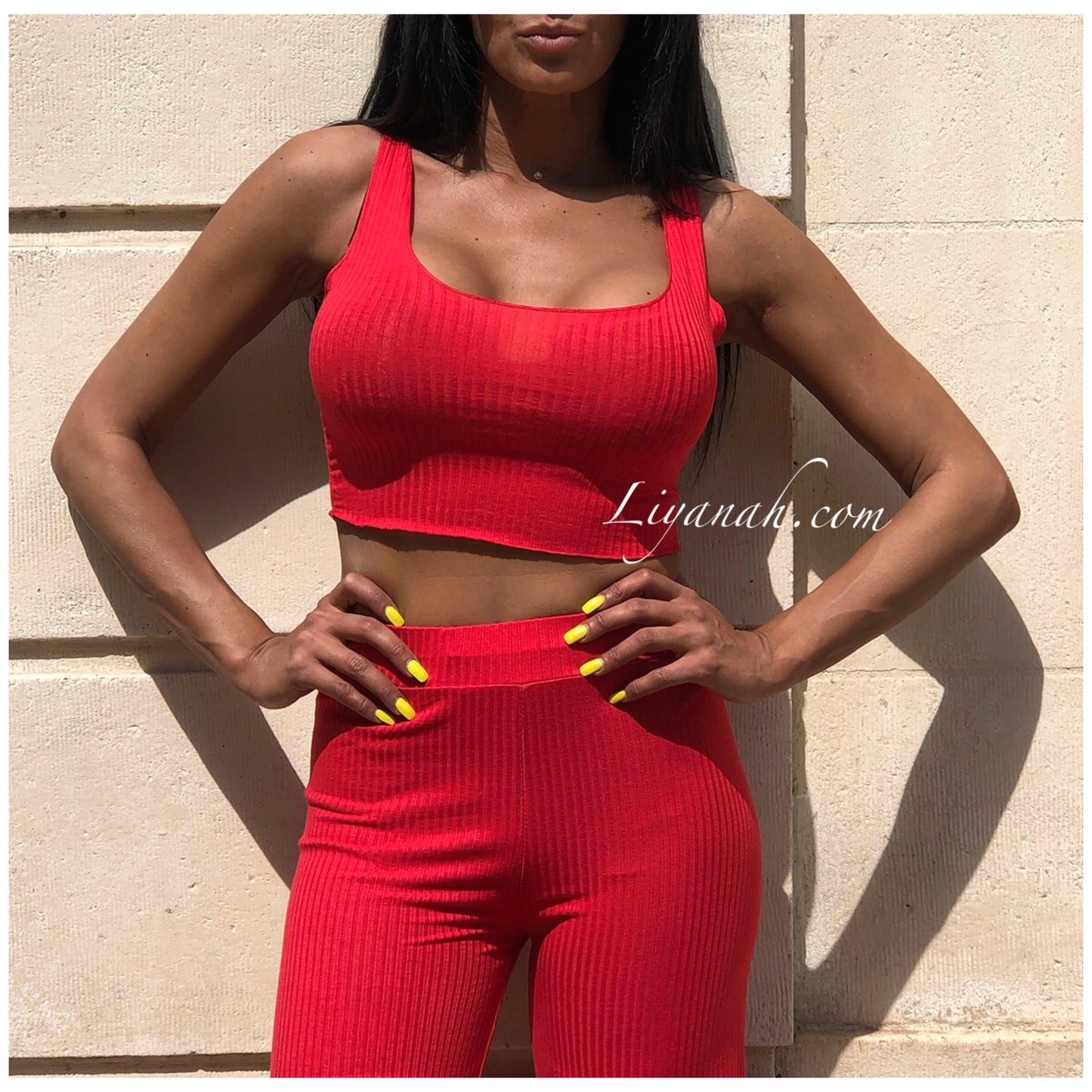 Ensemble Crop Top + Pantalon Modèle MAHO Rouge