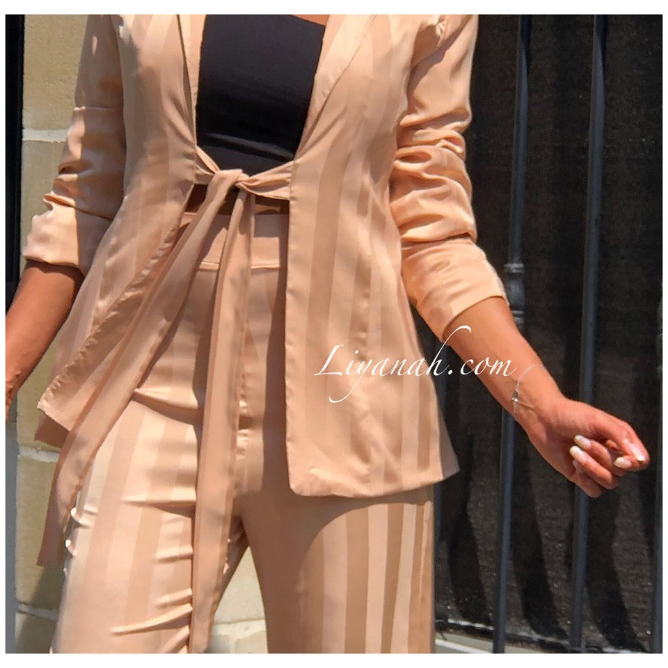 Tailleur Veste + Pantalon Modèle NAYARA BEIGE