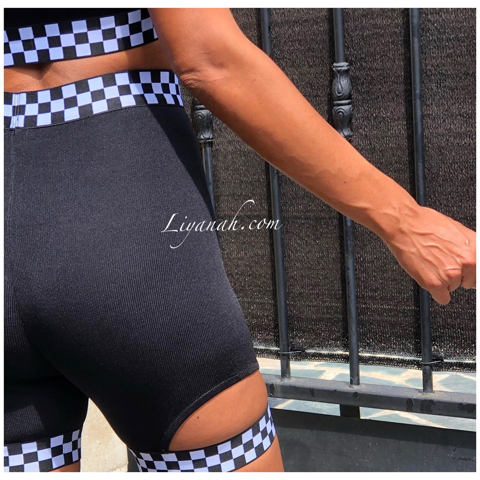 Ensemble Crop Top + Cycliste Modèle NAVA NOIR/BLANC