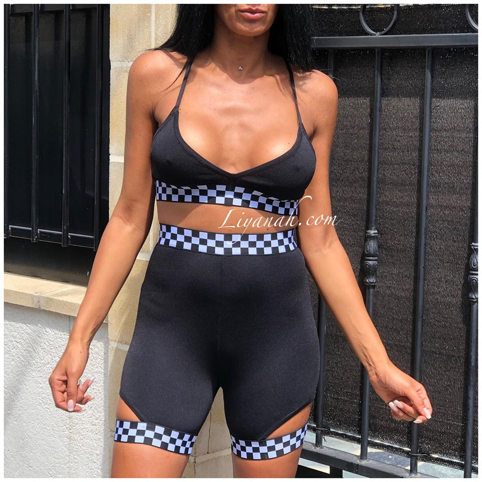 Ensemble Crop Top + Cycliste Modèle NAVA NOIR/BLANC