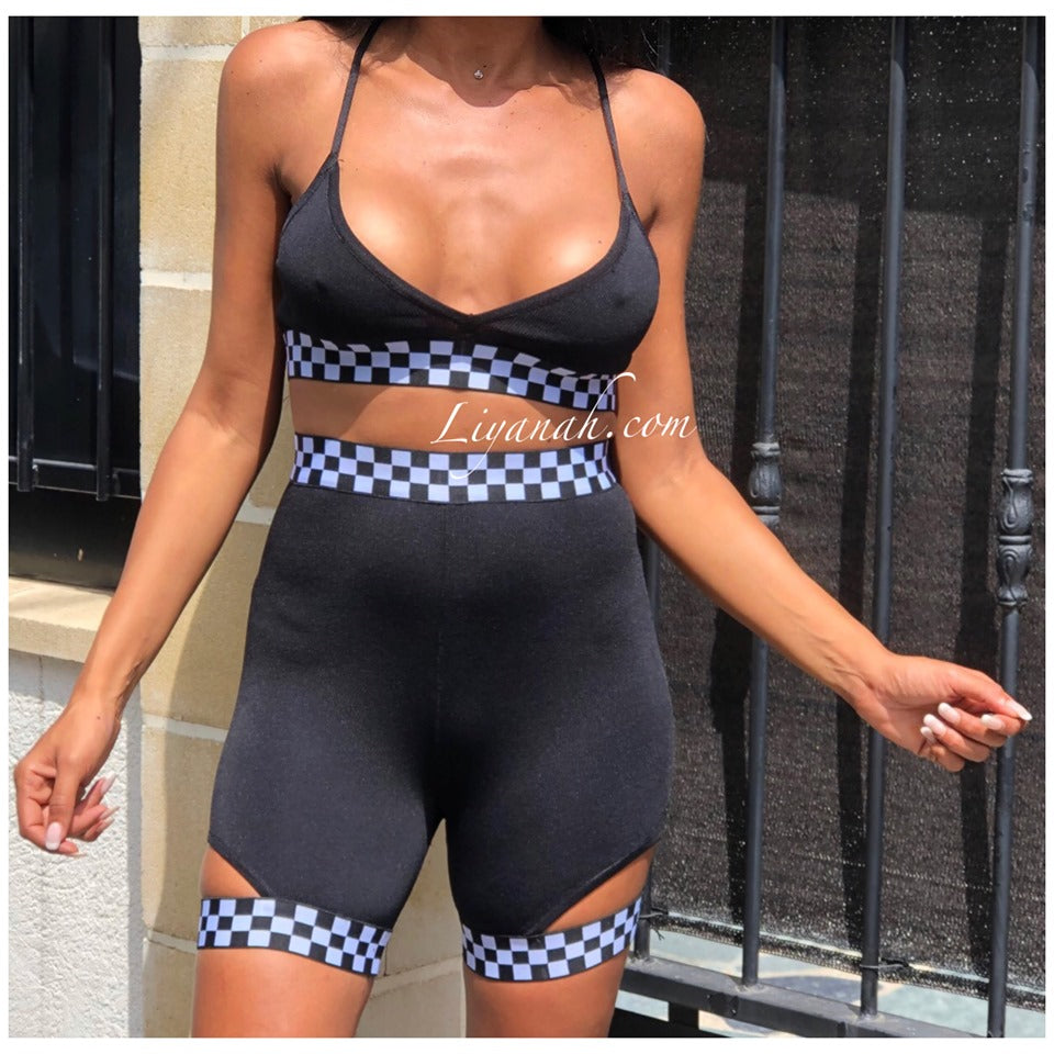 Ensemble Crop Top + Cycliste Modèle NAVA NOIR/BLANC