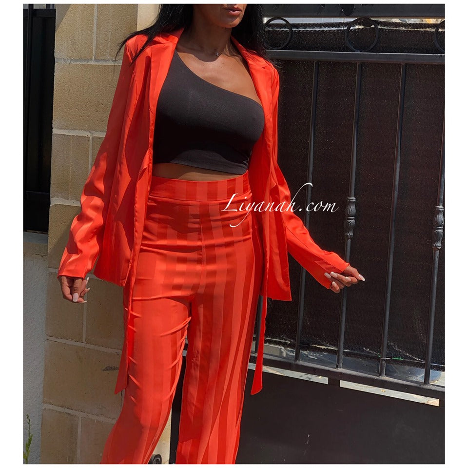 Tailleur Veste + Pantalon Modèle NAYARA ORANGE