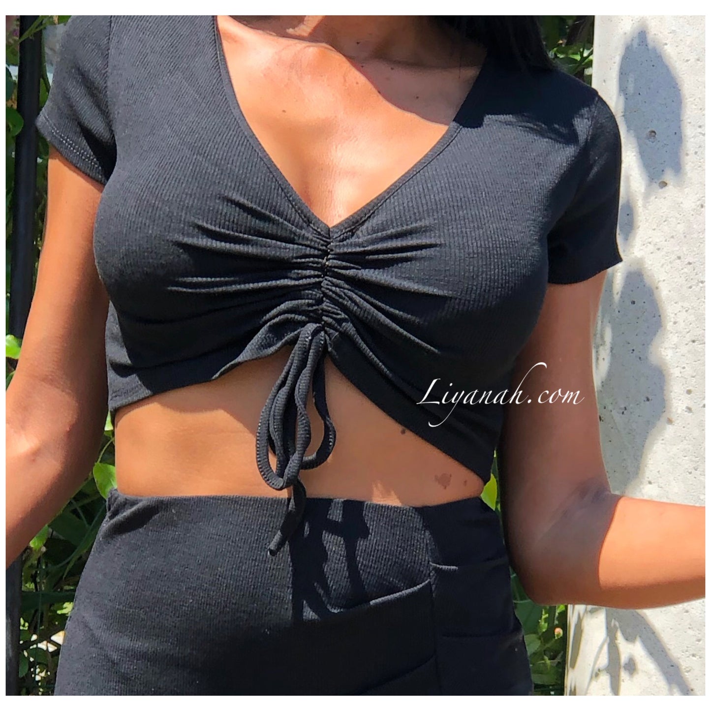 Ensemble Crop Top + Jupe Modèle ISA NOIR