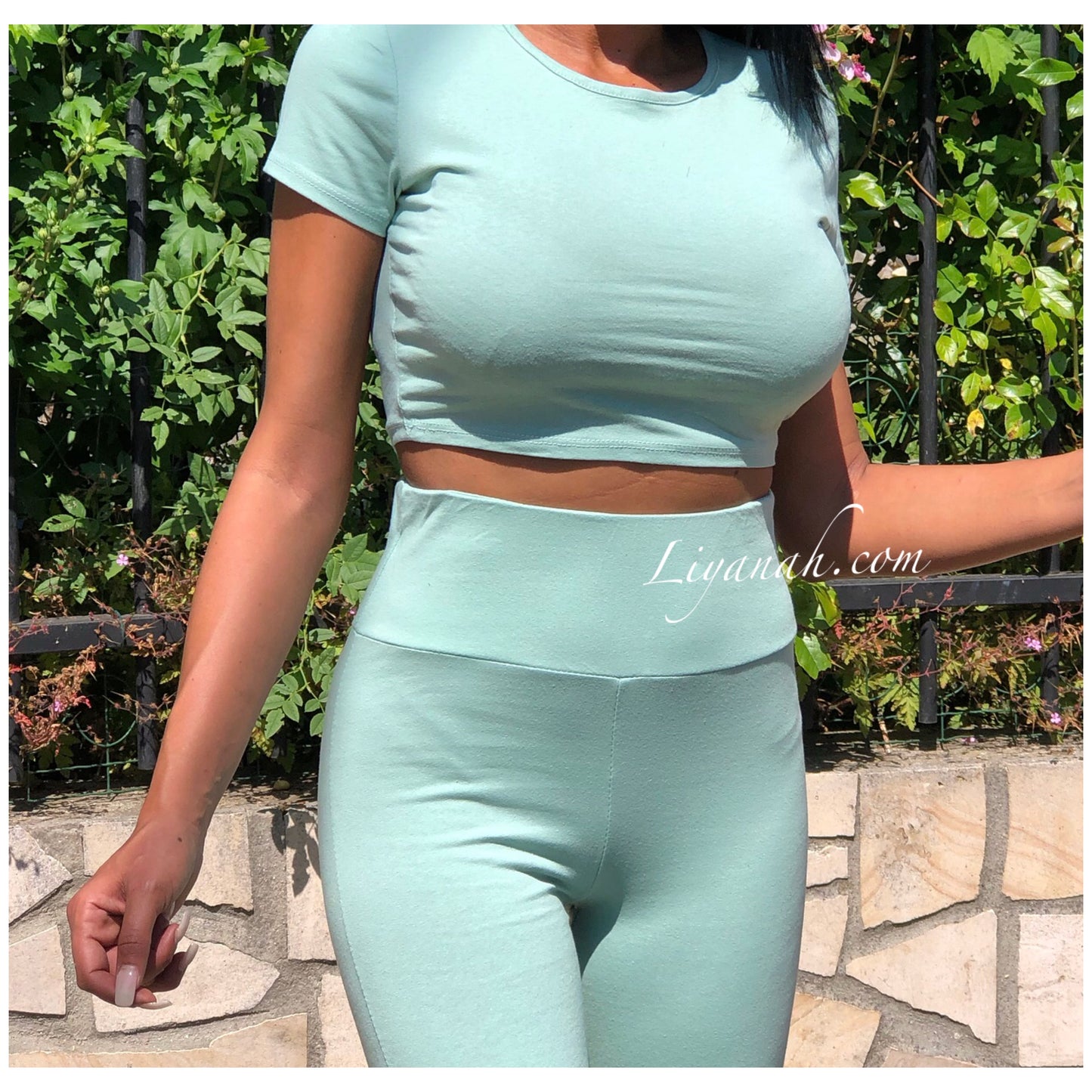 Ensemble Crop Top + Legging Modèle DINA VERT D’EAU