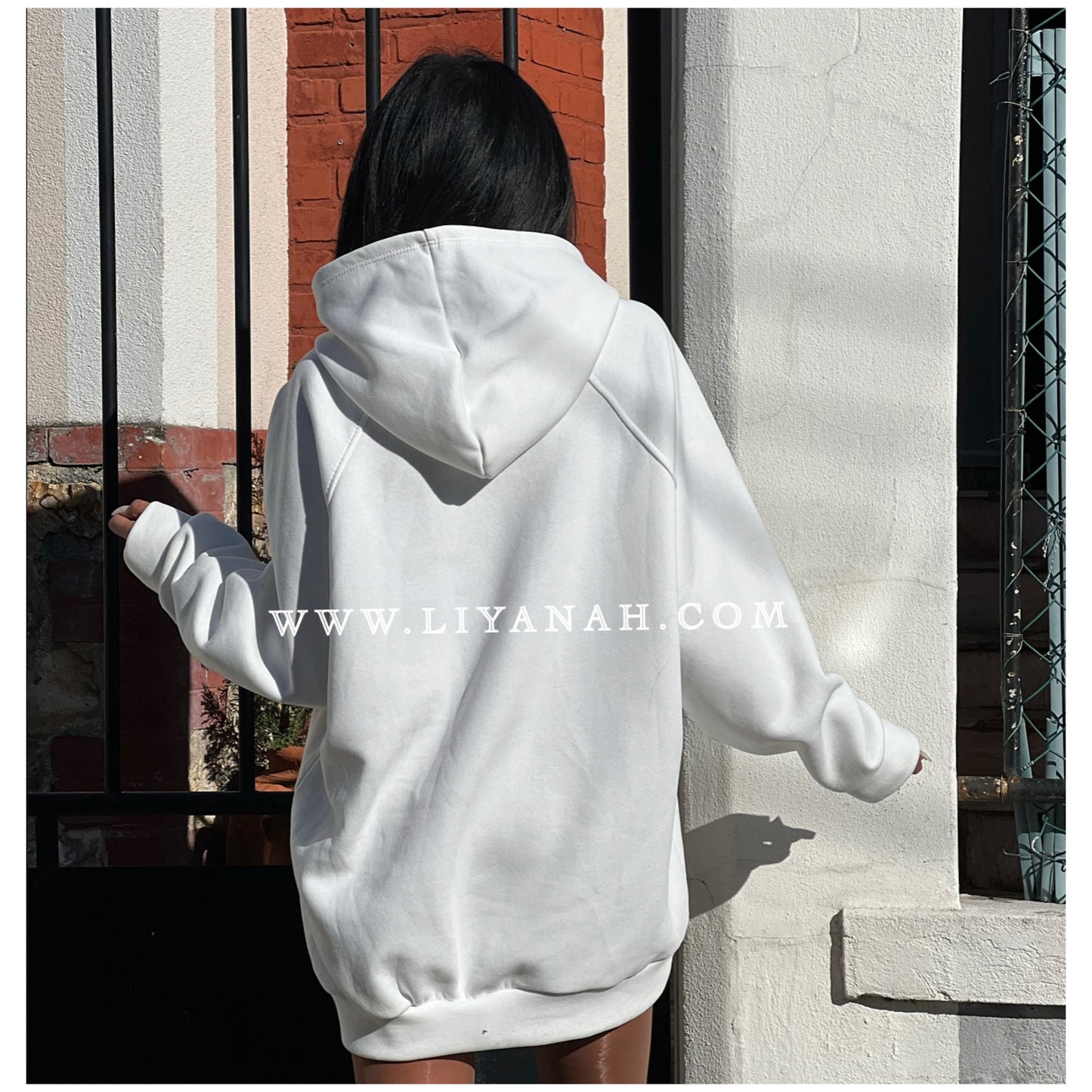 SWEAT à capuche Modèle BROOKLYN BLANC