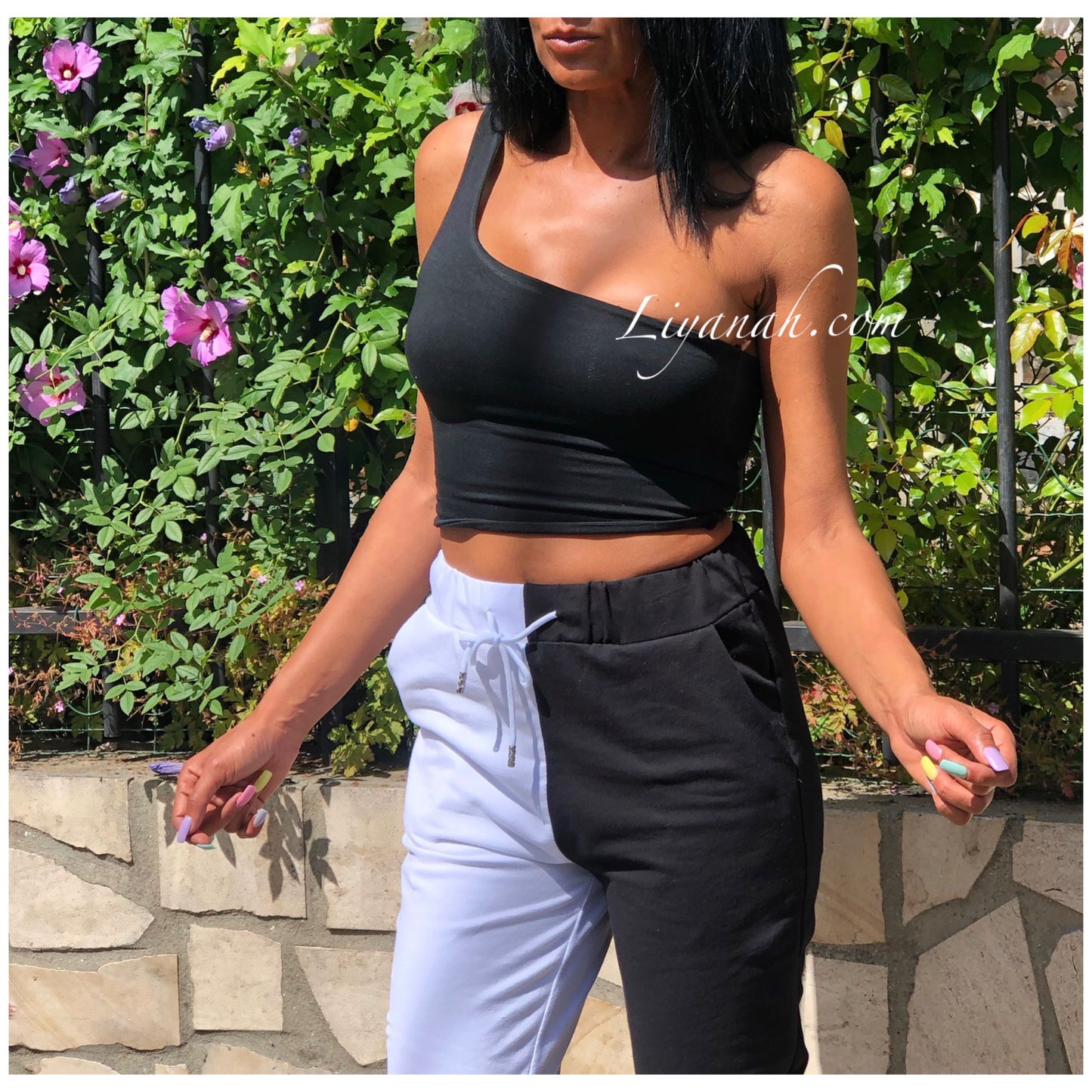 Crop top Modèle MYRISA NOIR