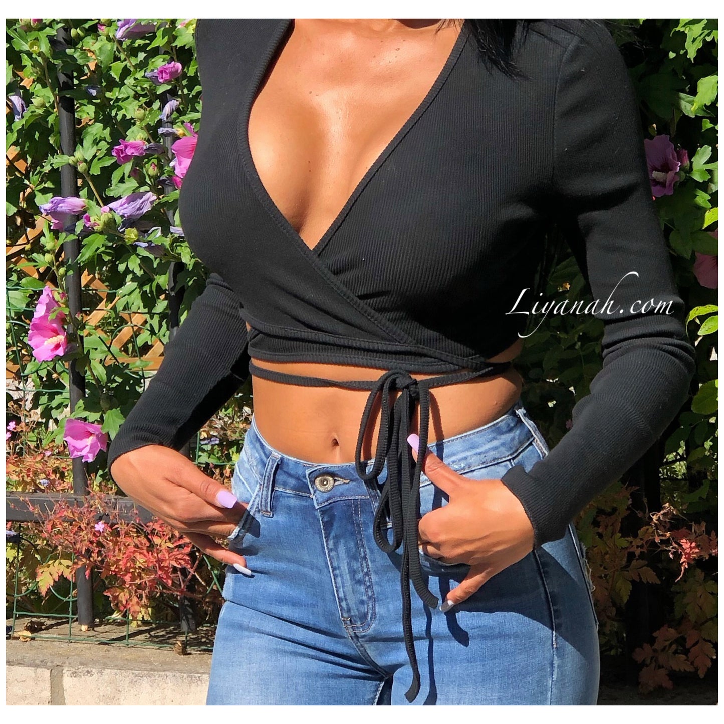 CROP TOP Modèle JAYEL NOIR, BLANC ou MOUTARDE