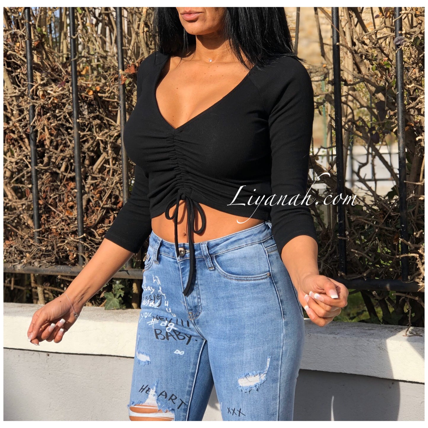 Crop top Modèle CHADY NOIR