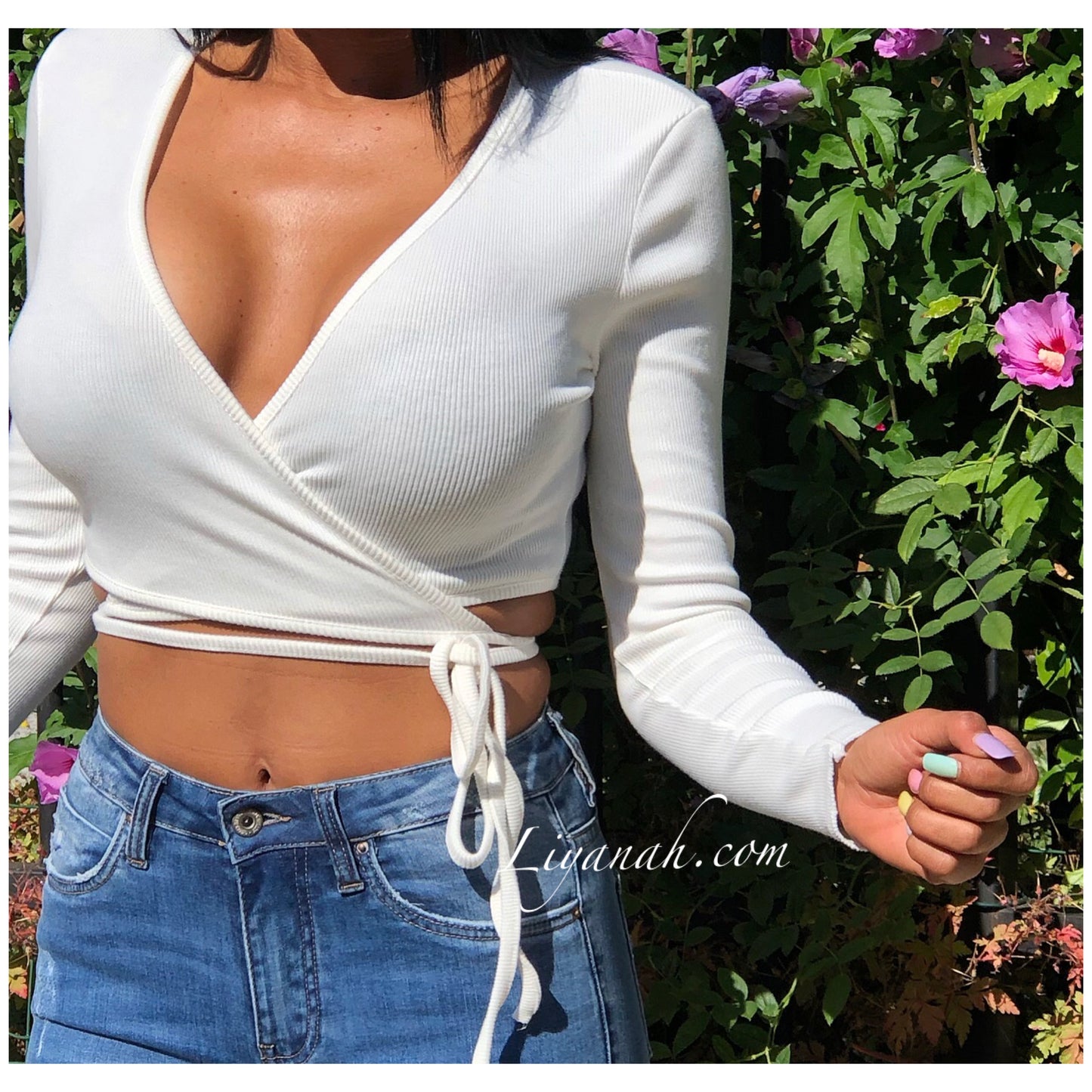 CROP TOP Modèle JAYEL NOIR, BLANC ou MOUTARDE