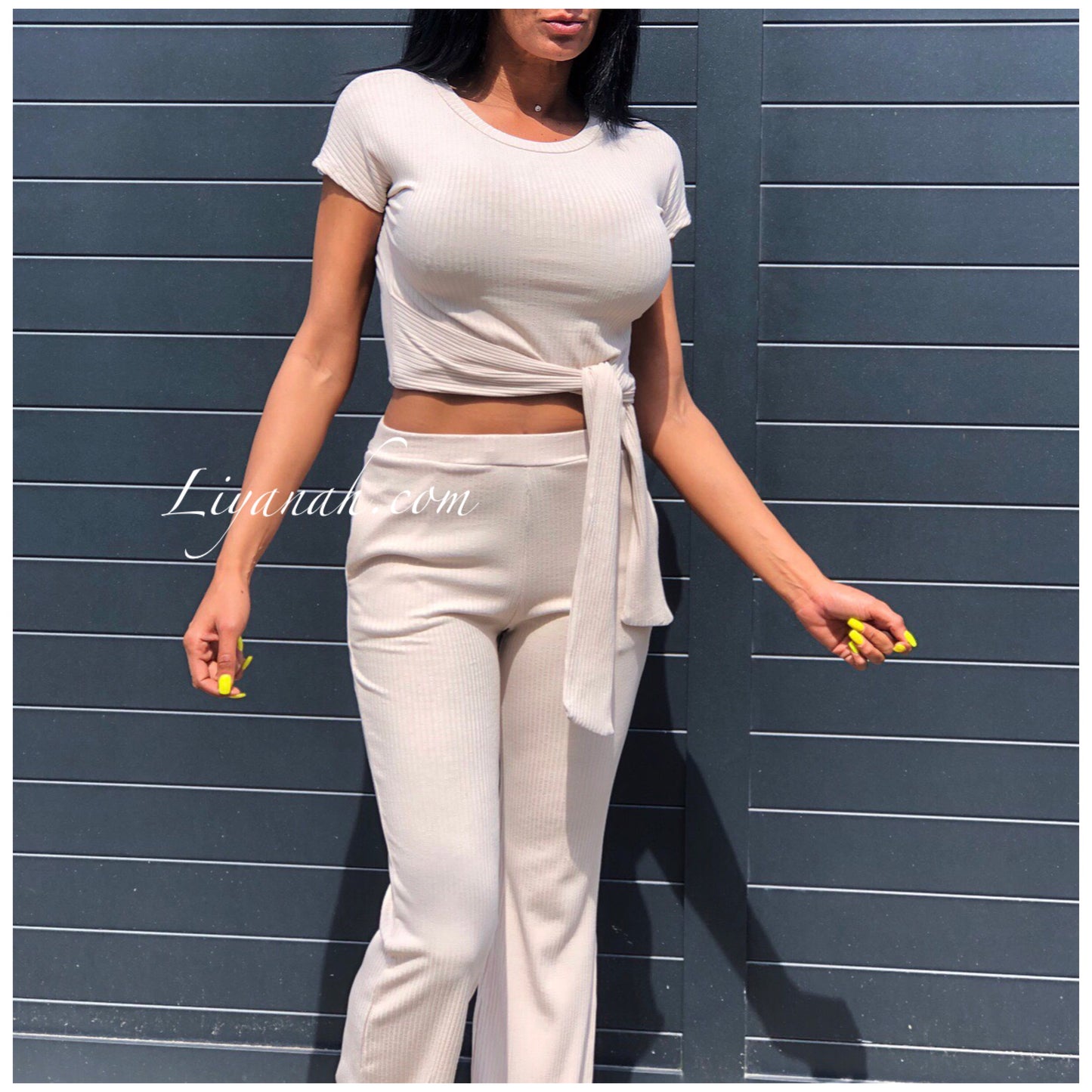 Ensemble Crop Top + Pantalon ANDY Noir, Gris, Beige, Jaune, Blanc ou Orange