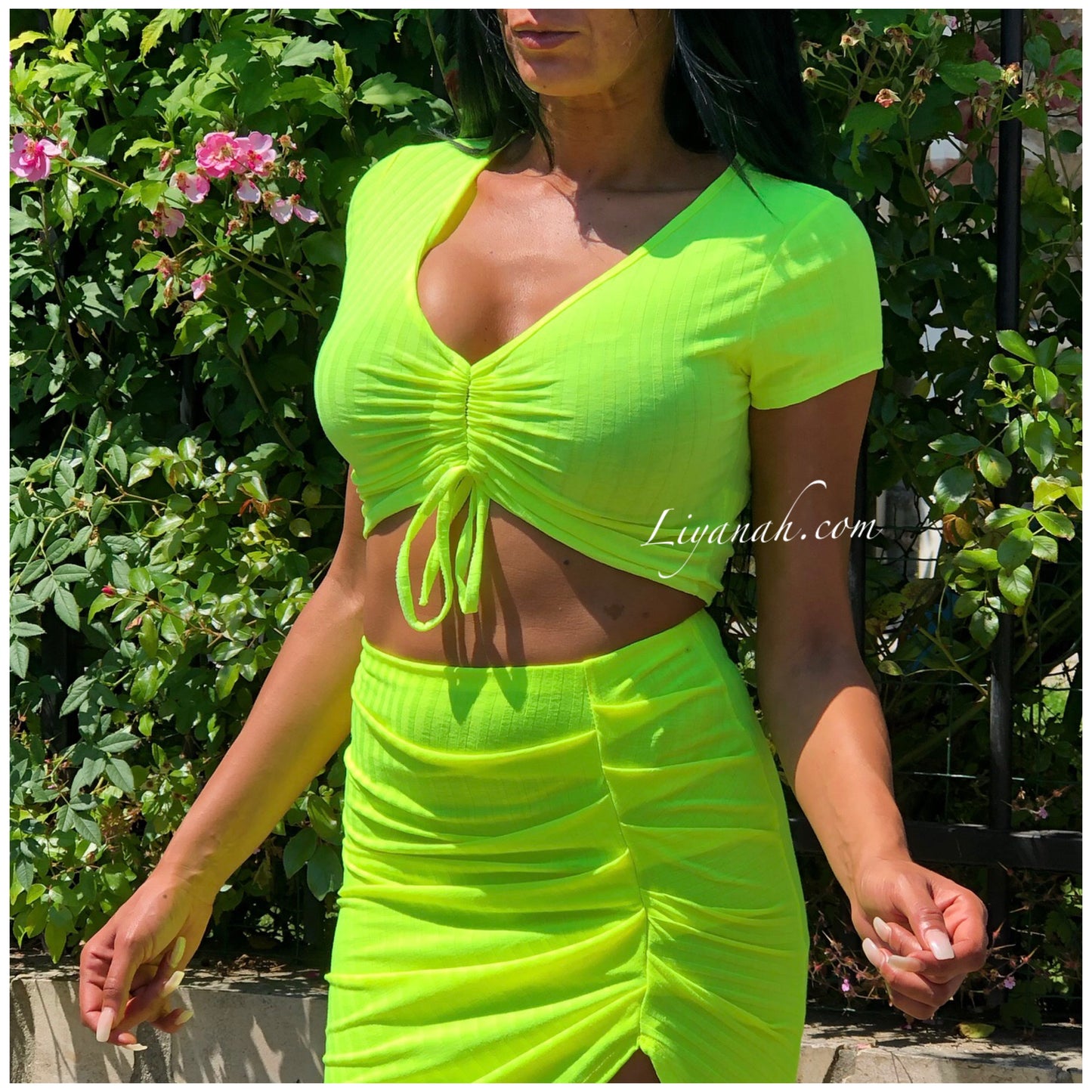 Ensemble Crop Top + Jupe Modèle ISA JAUNE FLUO