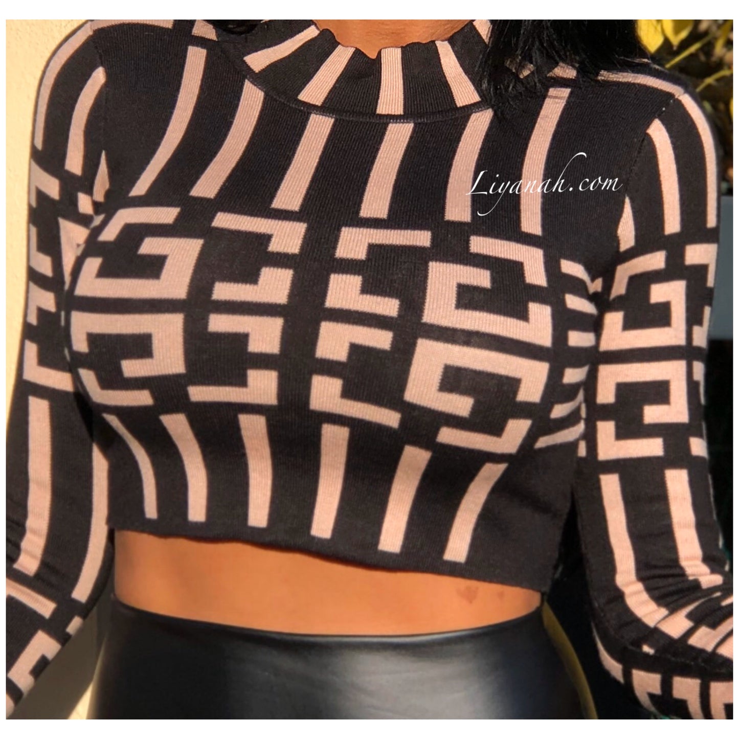 Pull Crop Top Modèle LARYA