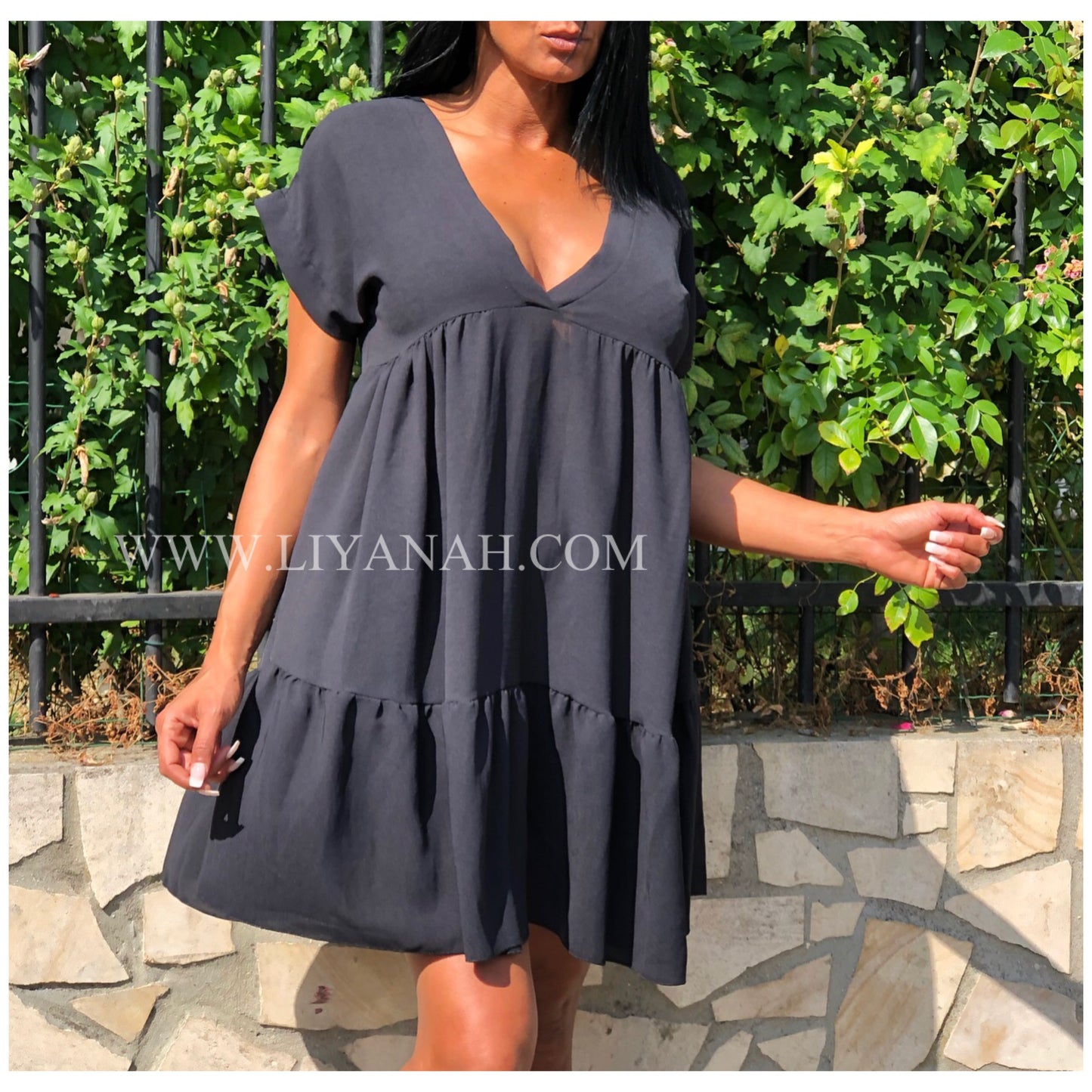 ROBE Courte Modèle HANYZ NOIR