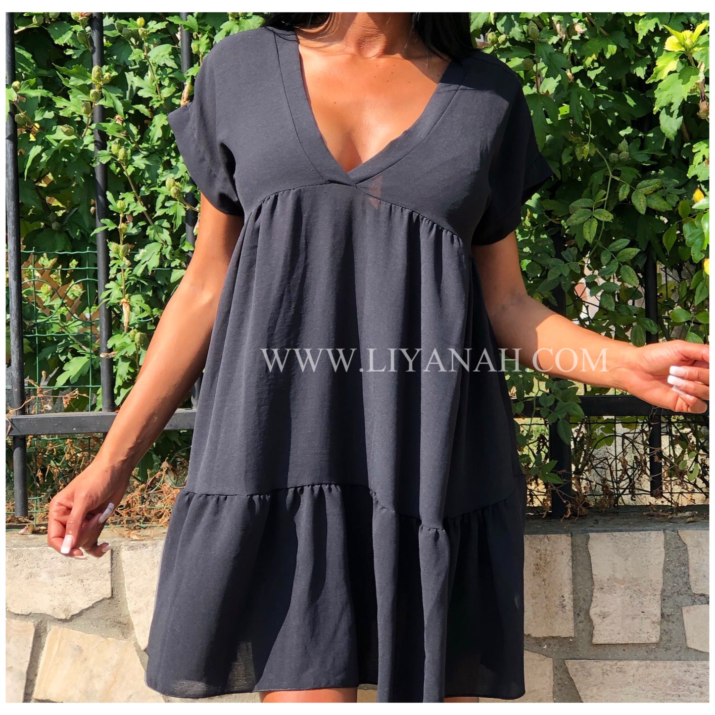 ROBE Courte Modèle HANYZ NOIR