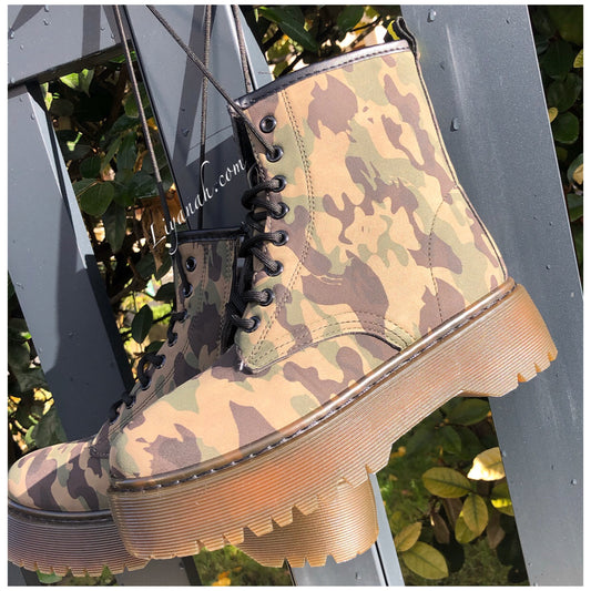 BOOTS Modèle FIDJY CAMOUFLAGE