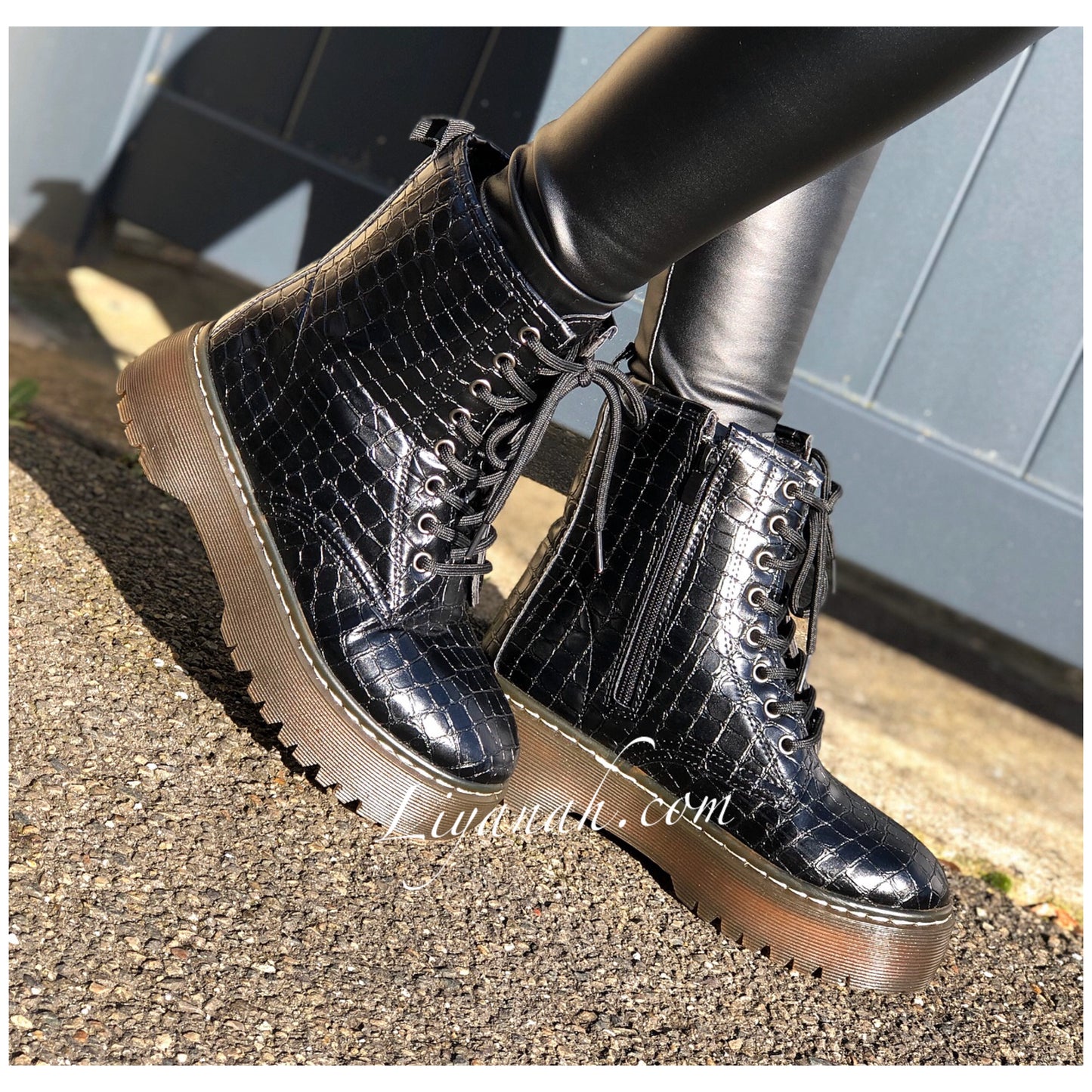 BOOTS Modèle LIZZY NOIR CROCO