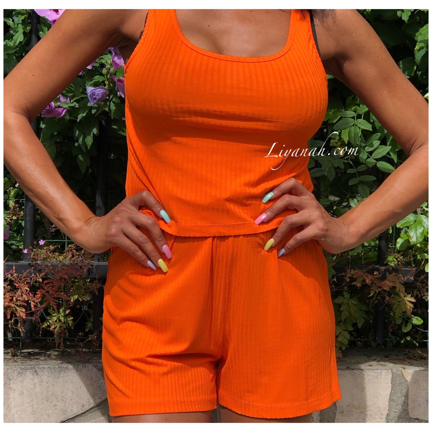 Ensemble Top + Short Modèle VAMALA ORANGE