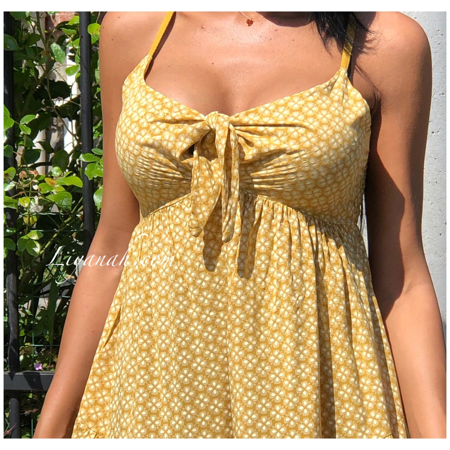 ROBE Courte Modèle ZOUYA JAUNE