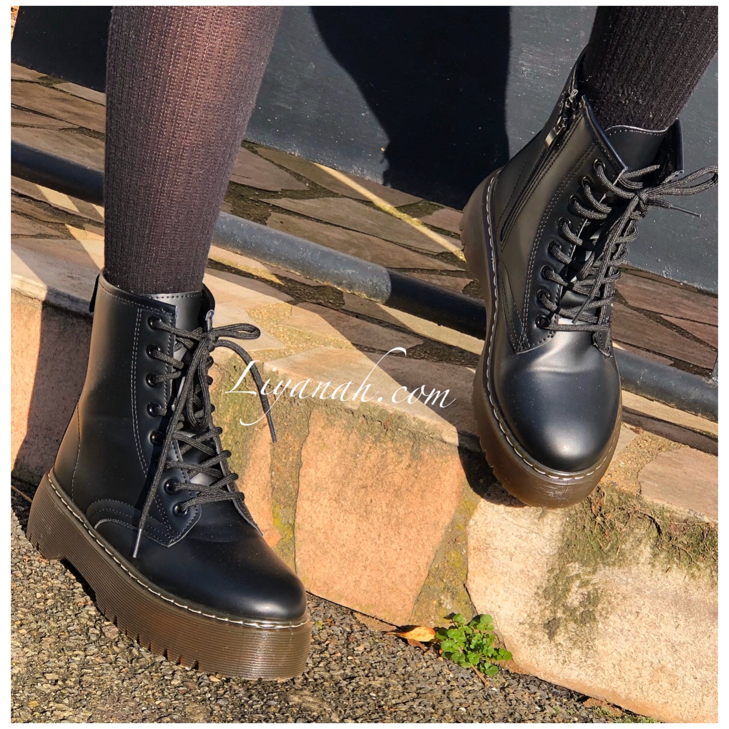 BOOTS Modèle LIZZY NOIR LISSE