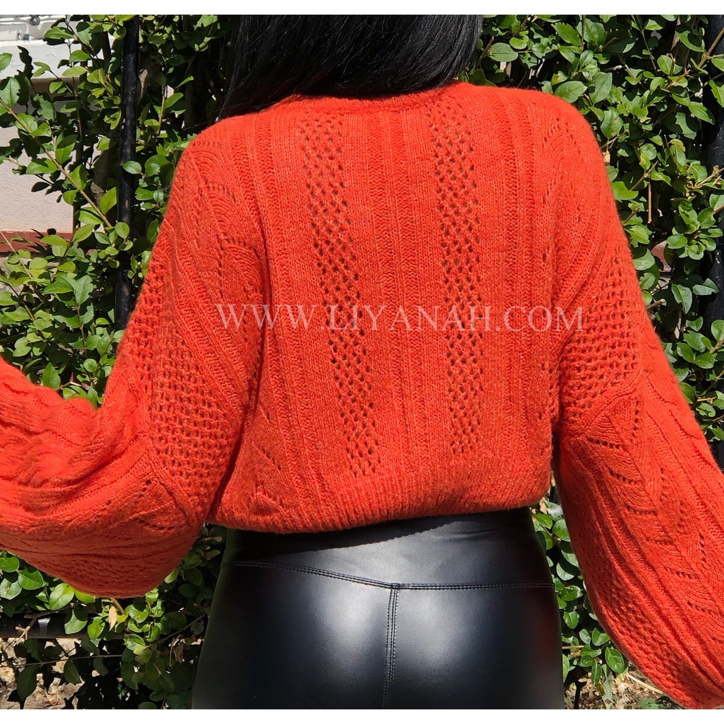 Pull Cropped  Modèle NYLAM ORANGE