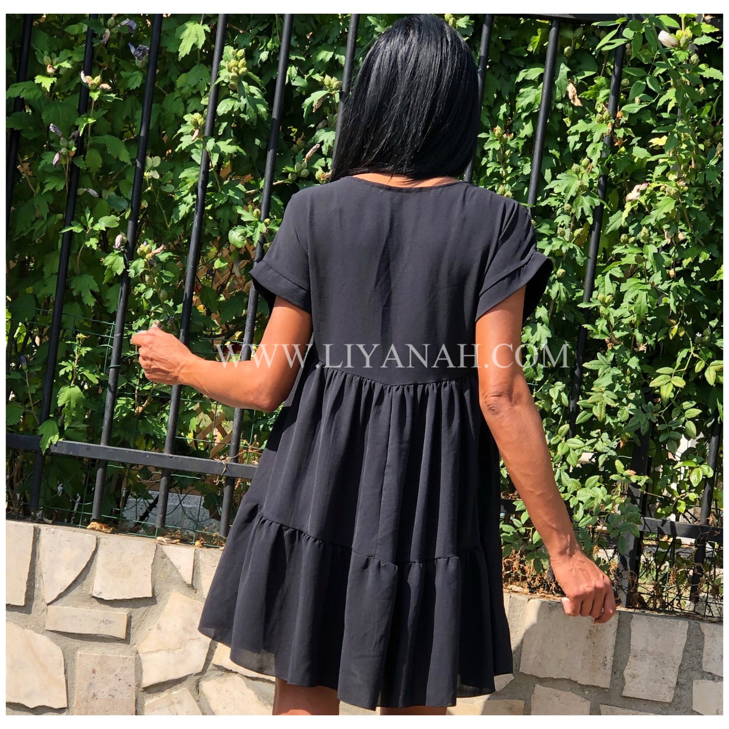 ROBE Courte Modèle HANYZ NOIR