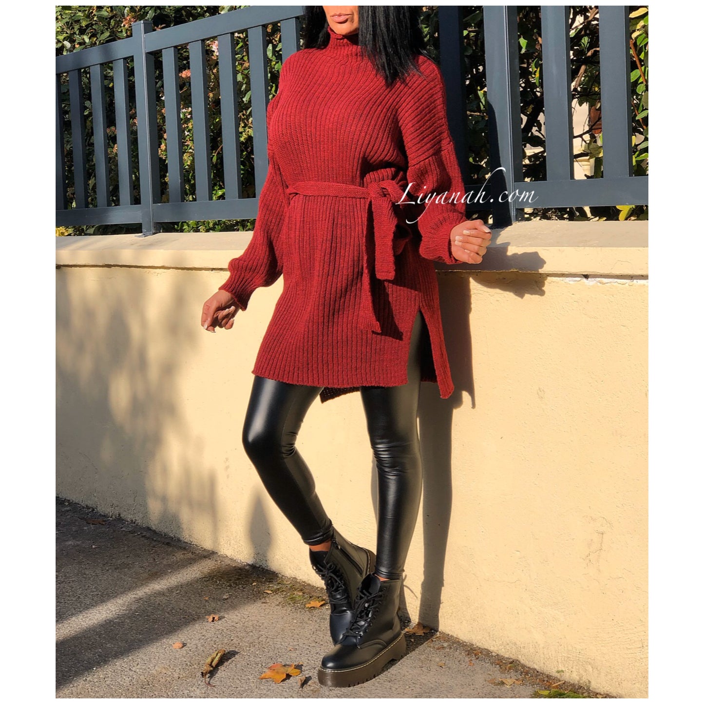 Pull Long Modèle YLANA NOIR, BLANC ou BORDEAUX