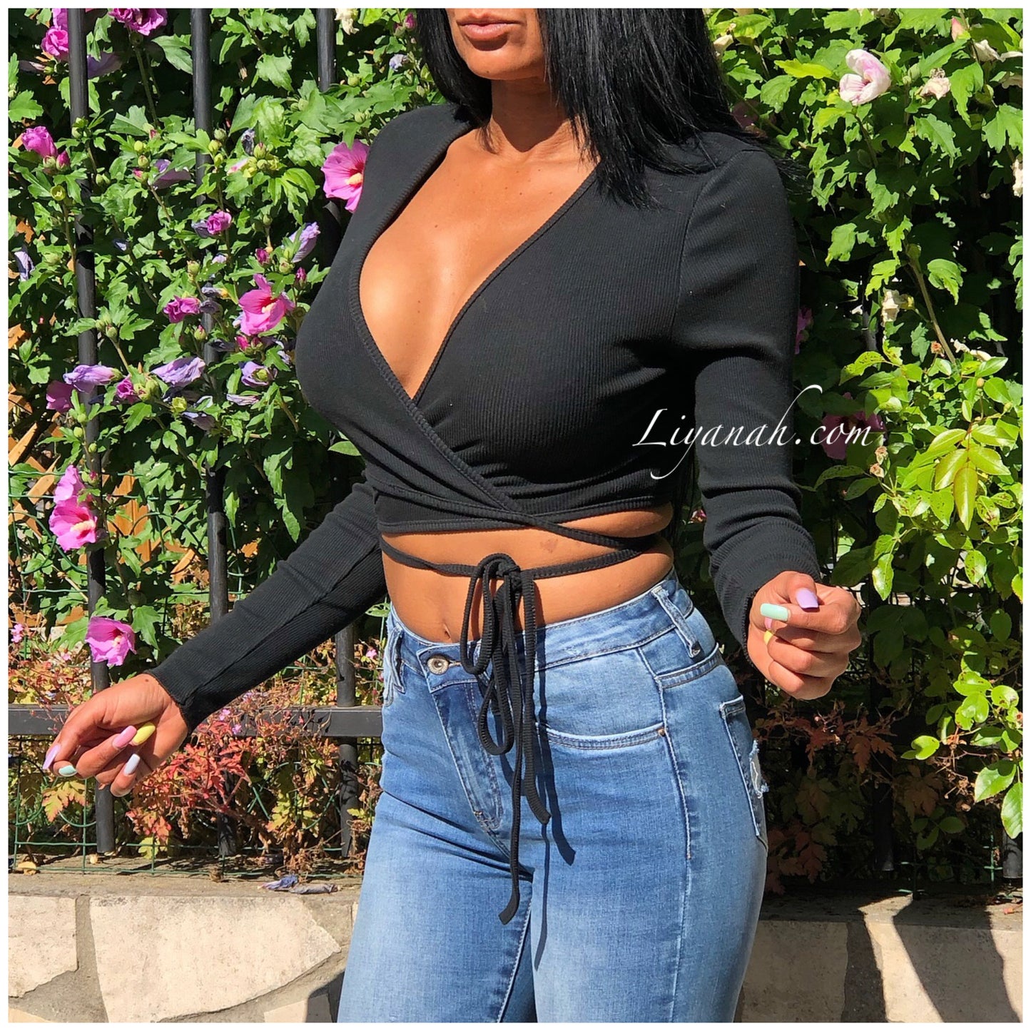 CROP TOP Modèle JAYEL NOIR, BLANC ou MOUTARDE