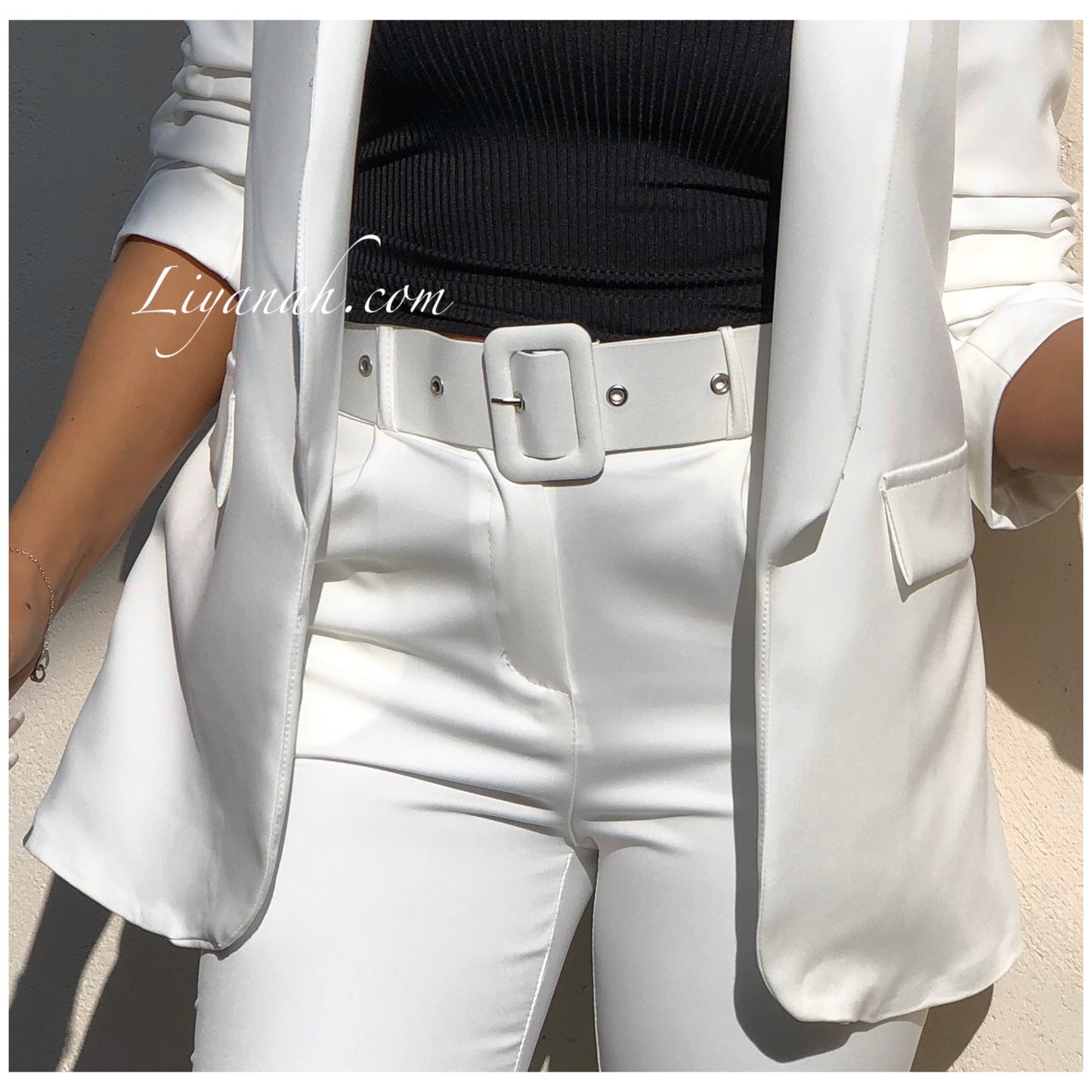 Tailleur Veste + Pantalon Modèle ROMANA BLANC