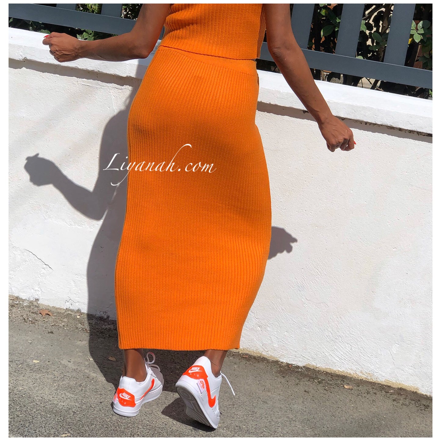 Ensemble Pull / Jupe longue Modèle CASEY ORANGE