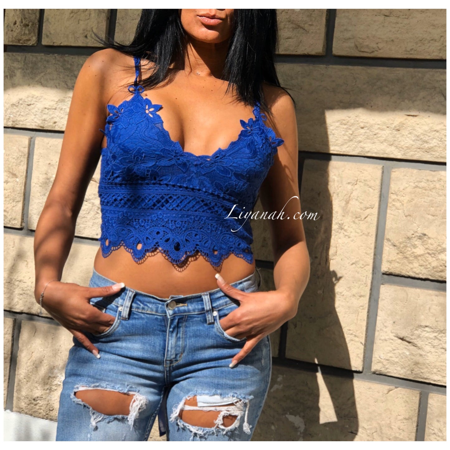 Crop Top Dentelle Modèle AGATHE / 5 Couleurs