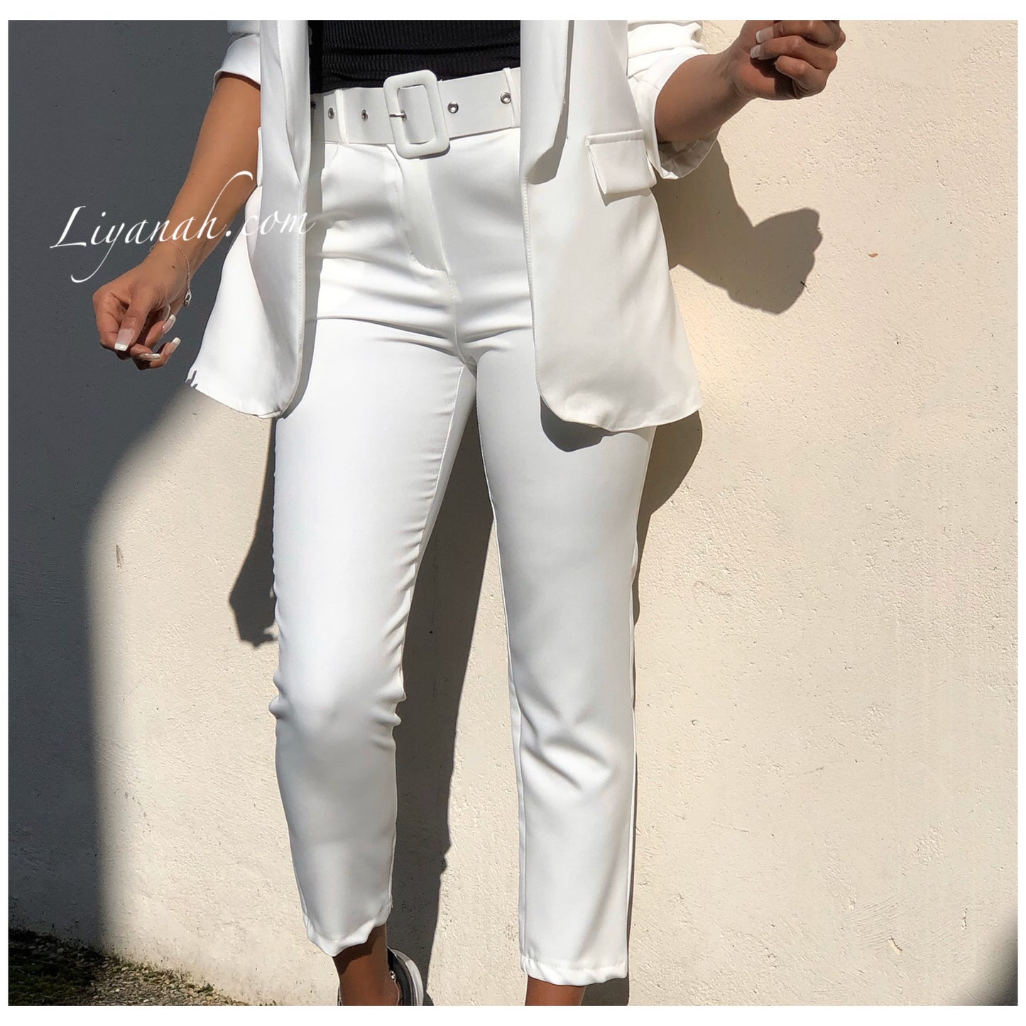 Tailleur Veste + Pantalon Modèle ROMANA BLANC