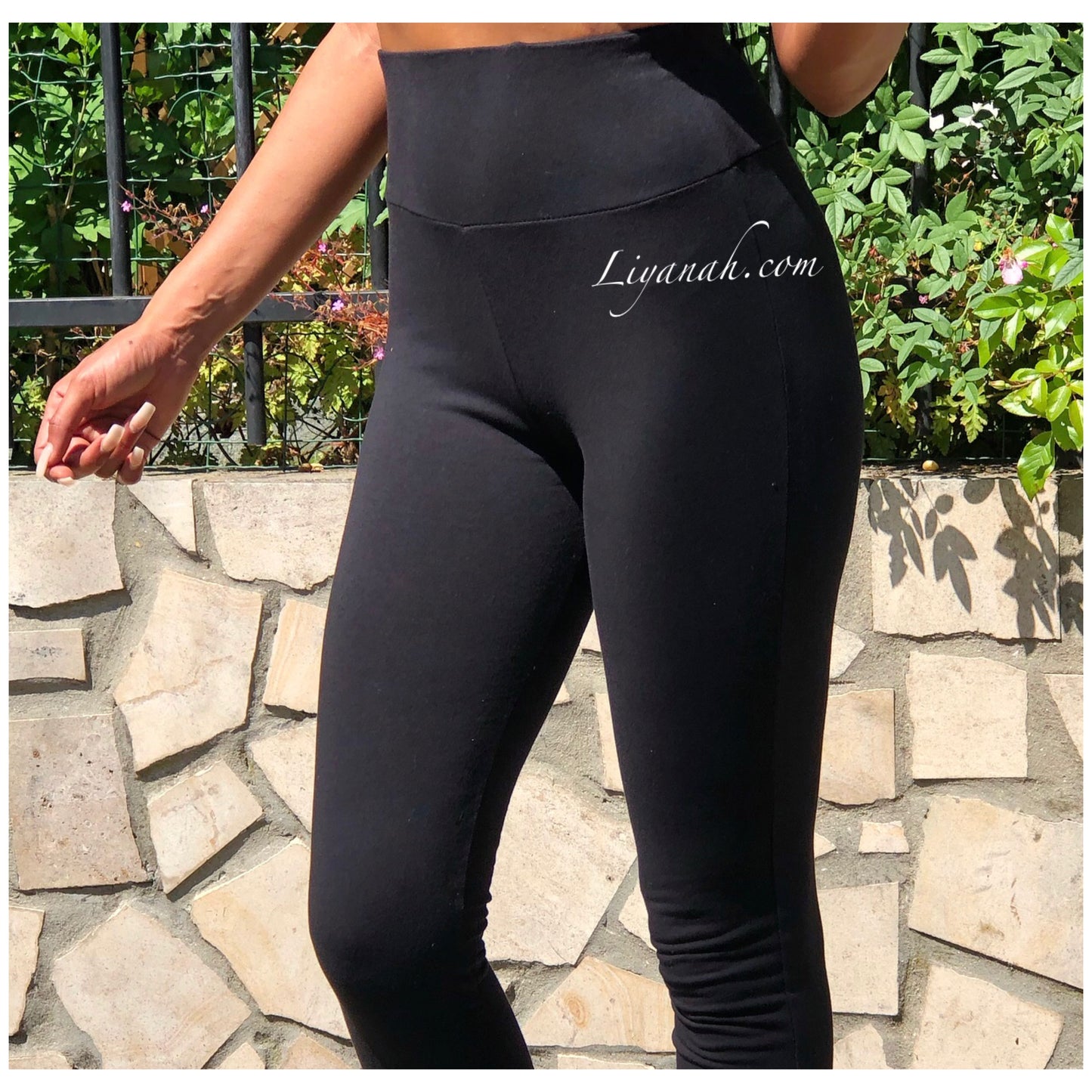 Ensemble Crop Top + Legging Modèle DINA NOIR