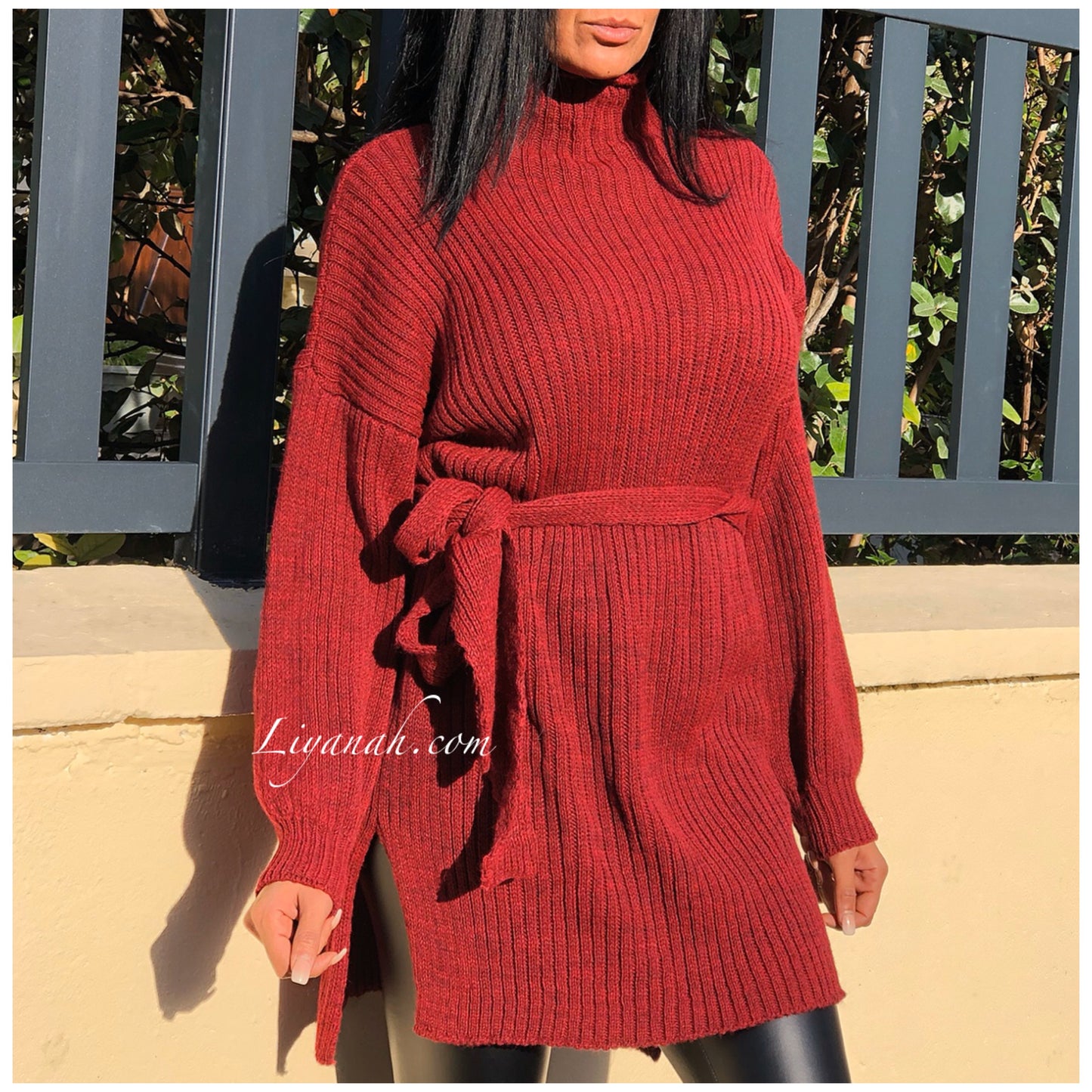 Pull Long Modèle YLANA NOIR, BLANC ou BORDEAUX