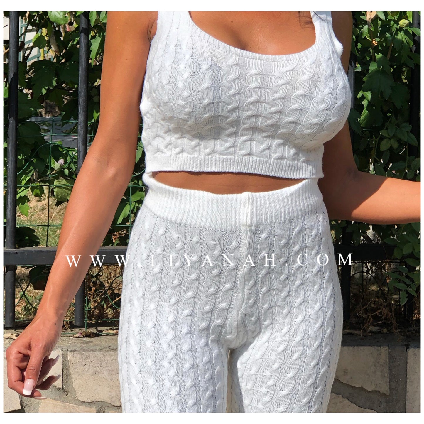 Ensemble Crop Top + Legging Modèle SVANA BLANC