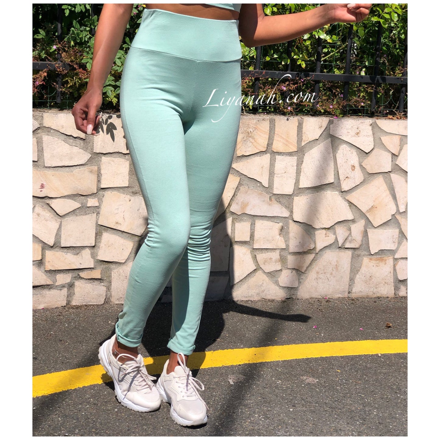 Ensemble Crop Top + Legging Modèle DINA VERT D’EAU