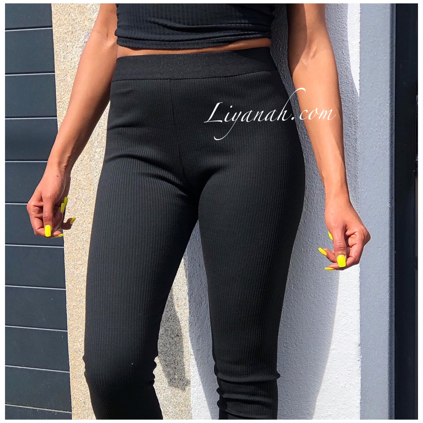 Legging Taille Mi-Haute Modèle MYRA Noir