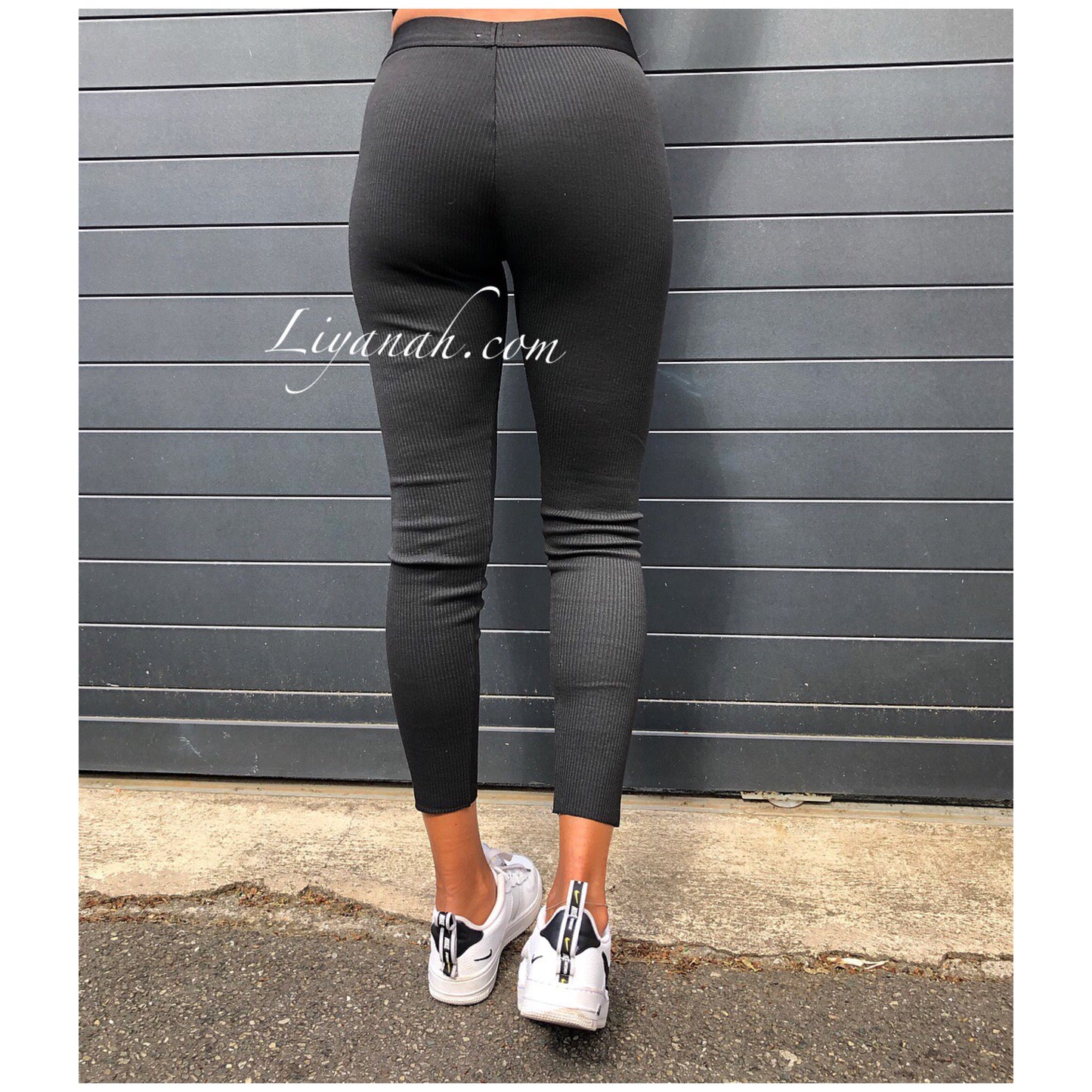 Legging Taille Mi-Haute Modèle MYRA Noir