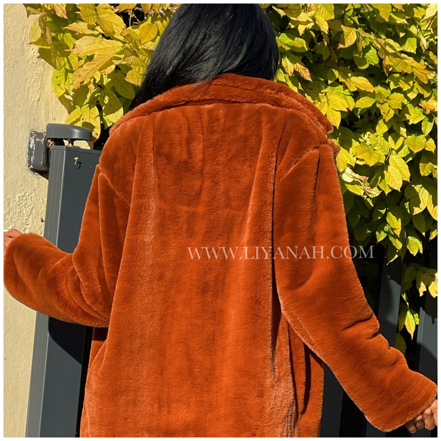 MANTEAU FAUSSE FOURRURE CHOCOLAT Modèle VENYSA