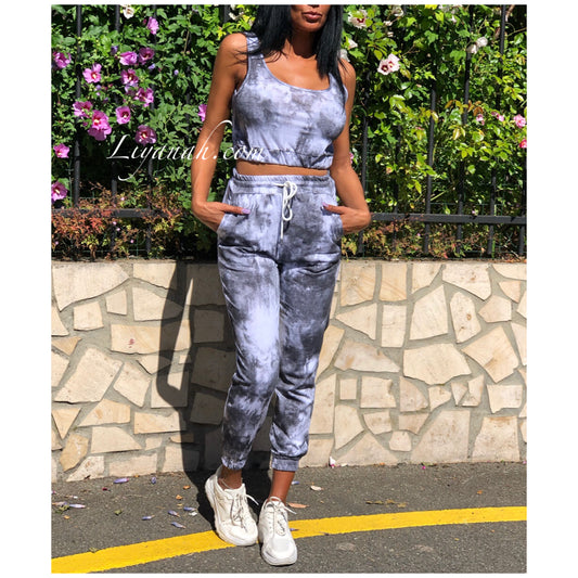 Ensemble Crop Top + Bas de jogging Modèle AMANA NOIR/BLANC