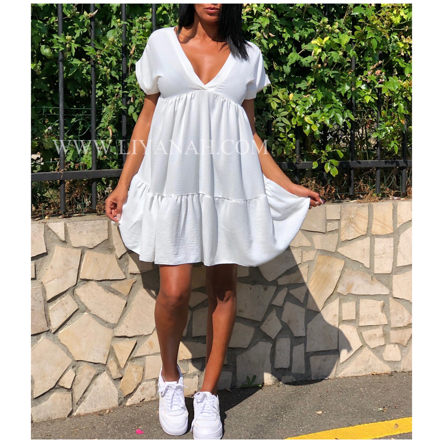 ROBE Courte Modèle HANYZ BLANC