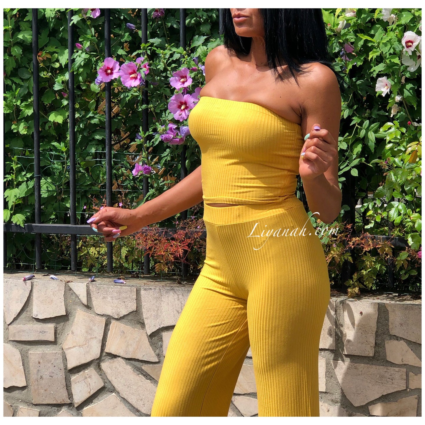 Ensemble Crop Top + Pantalon Modèle MAHORA / 7 couleurs