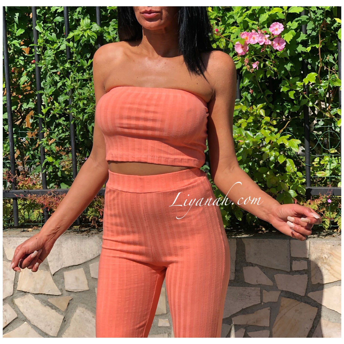 Ensemble Crop Top bandeau + Pantalon Modèle KAMAYA CORAIL