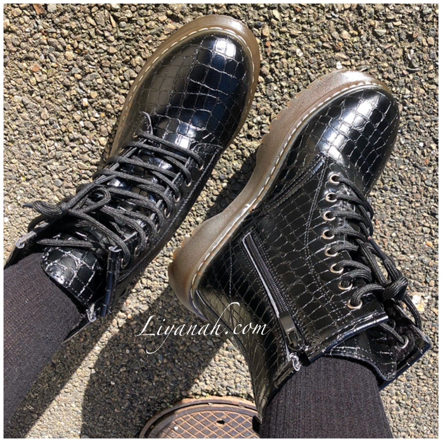 BOOTS Modèle LIZZY NOIR CROCO