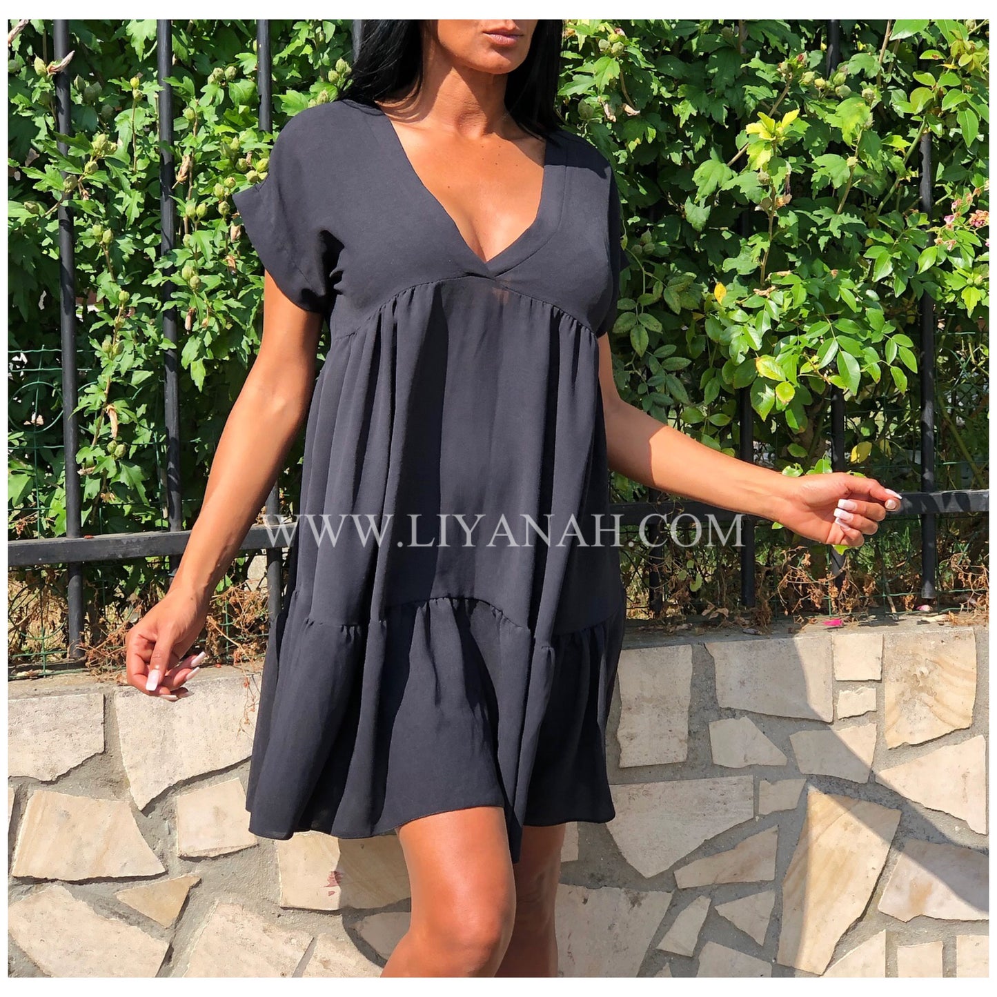 ROBE Courte Modèle HANYZ NOIR