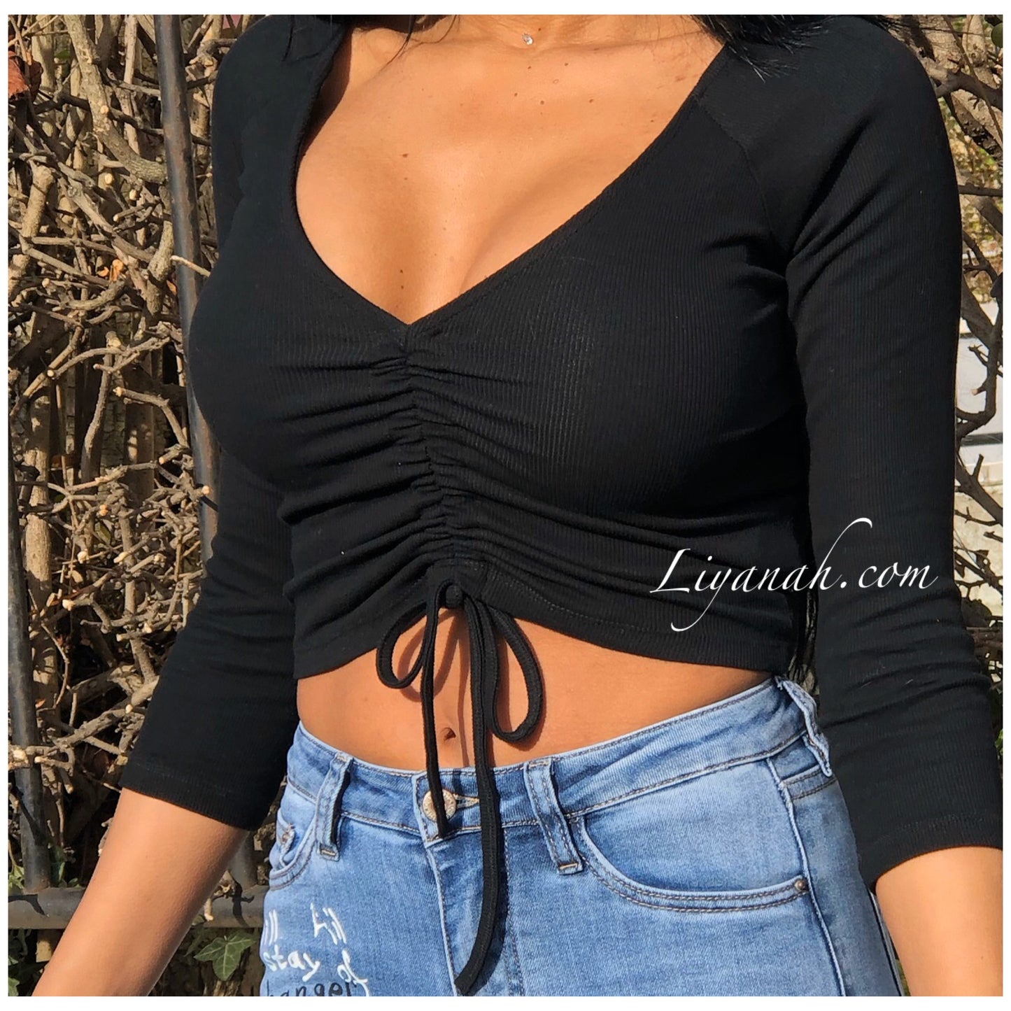 Crop top Modèle CHADY NOIR