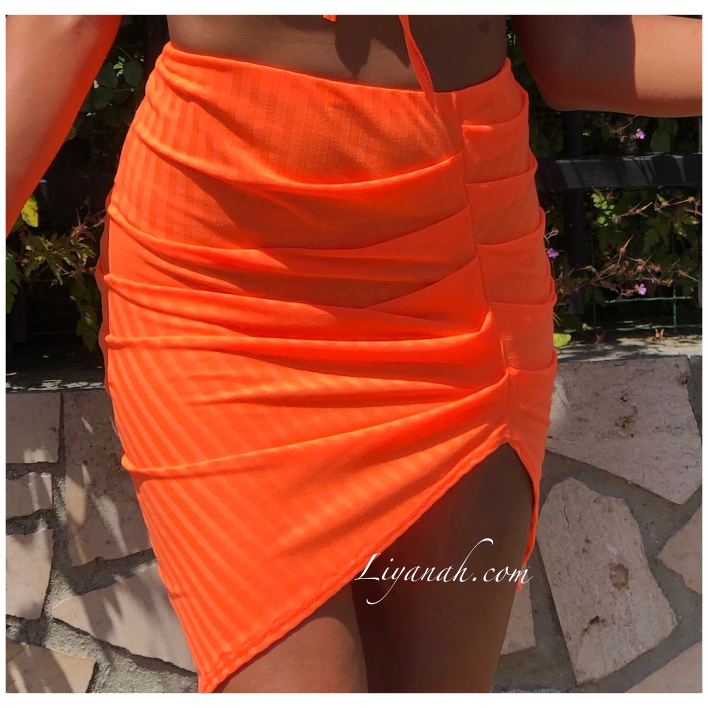 Ensemble Crop Top + Jupe Modèle ISA ORANGE FLUO