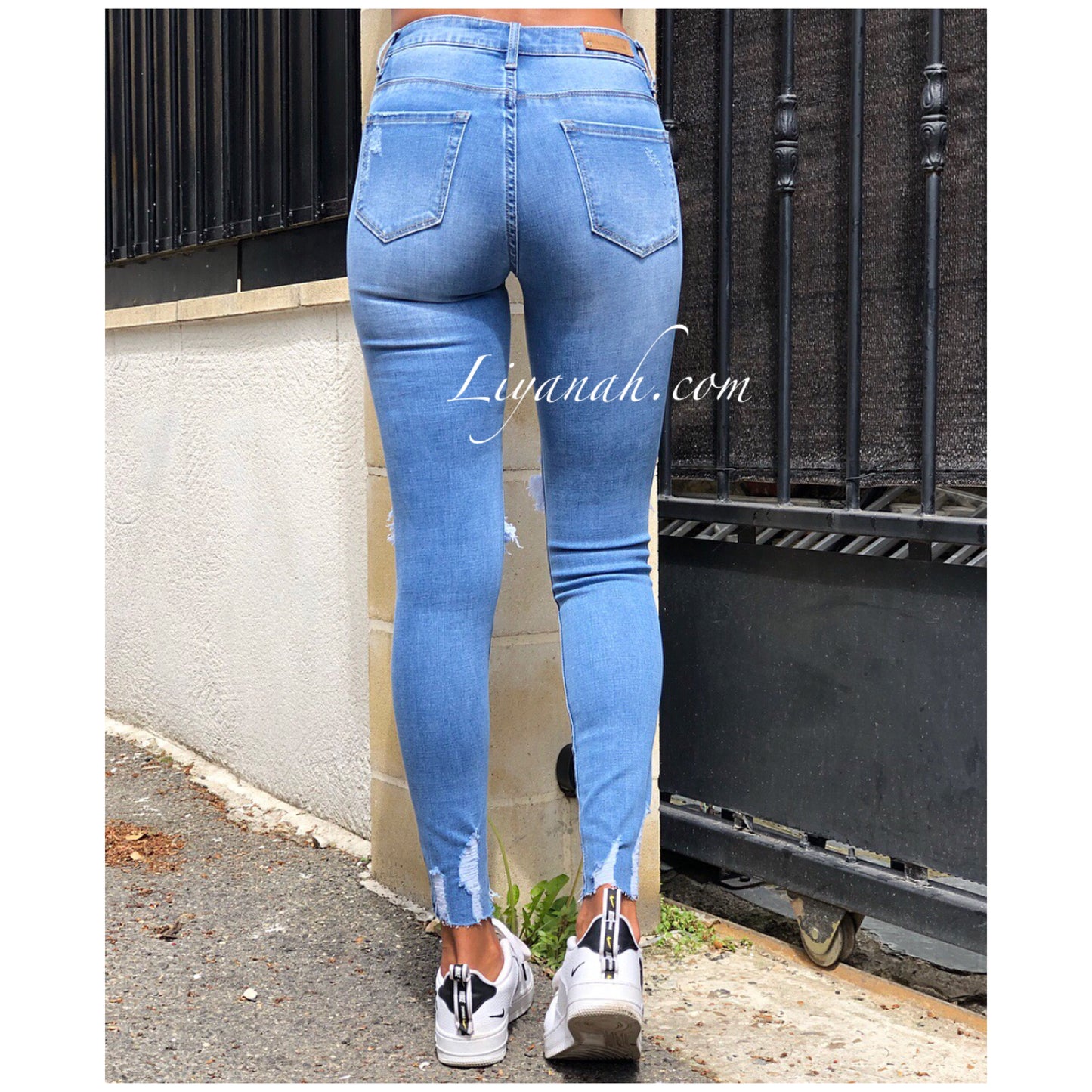 Jean Skinny DESTROY BLUE Modèle FOZARA 599